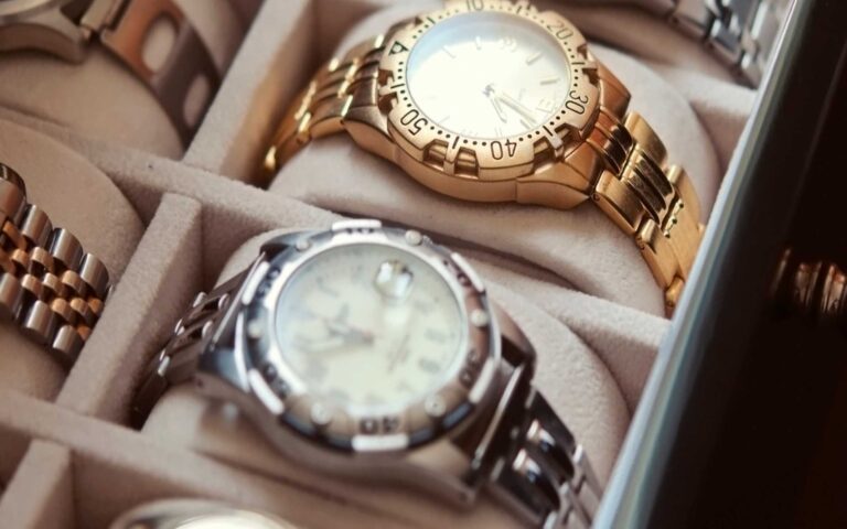 Top wrist watches Trends